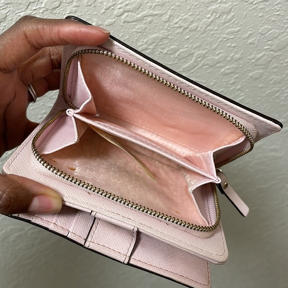 ***SOLD*** 2 Kate Spade wallets - Picture 6 of 8